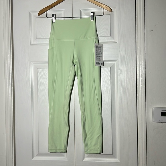 lululemon athletica Pants - NWT Lululemon Align Pant High Rise Crop 23” Pockets Size 4